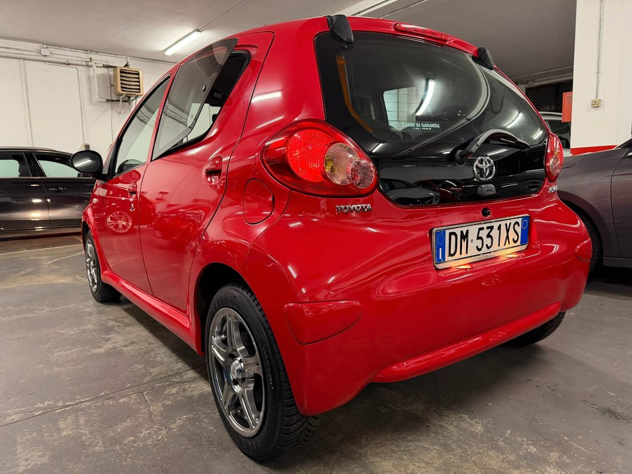 Toyota Aygo 1.0 12V VVT-i 5 porte Sol