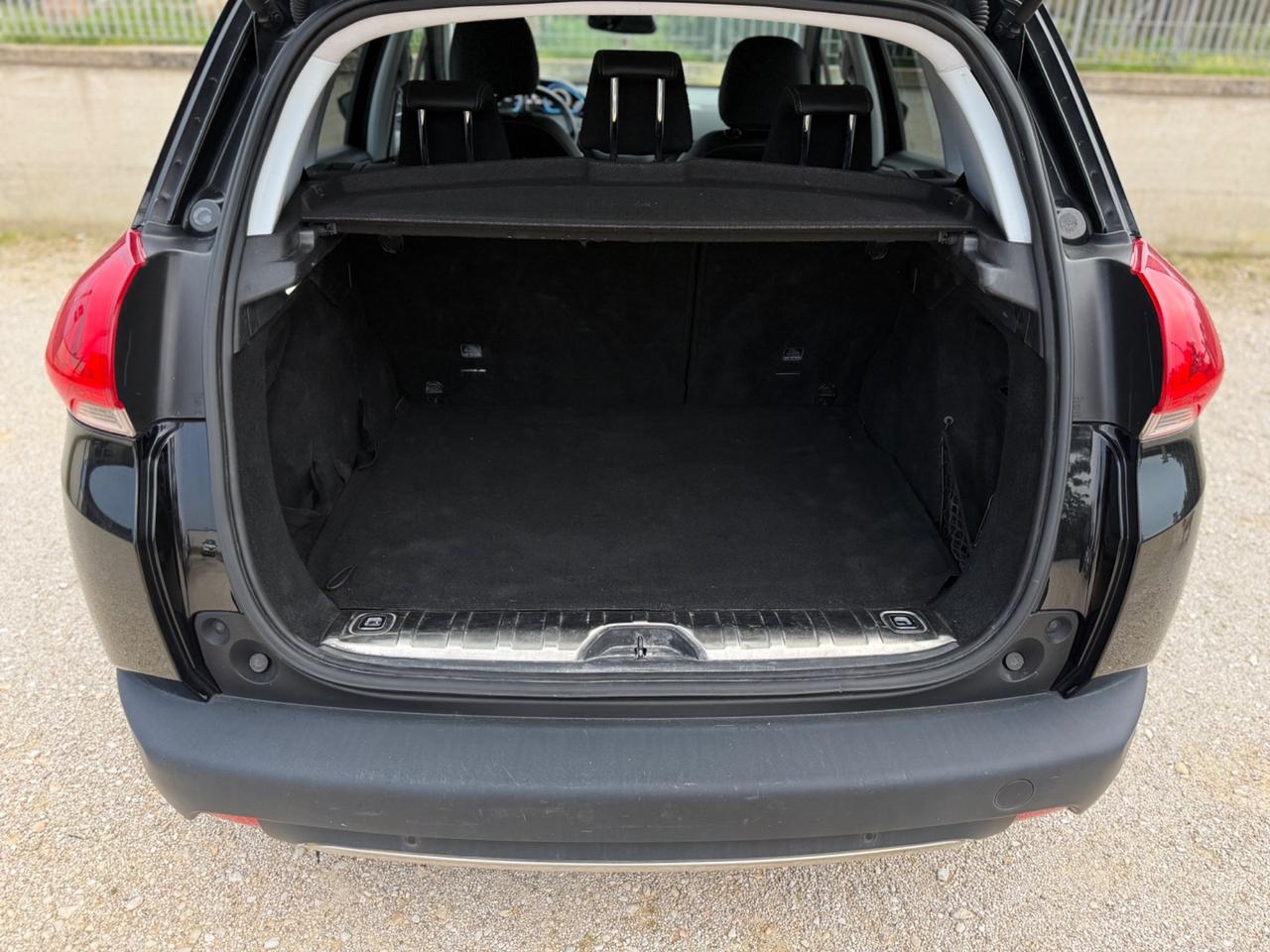 Peugeot 2008 BlueHDi 100 Allure