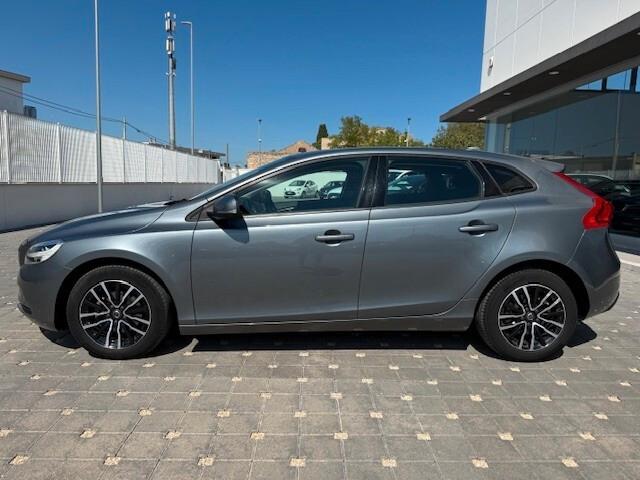 Volvo V40 D2 Business Plus 2019