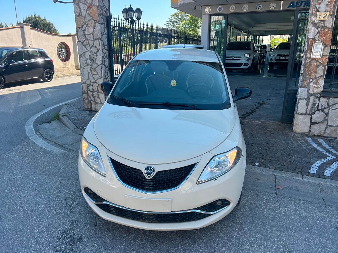 Lancia Ypsilon 0.9 TWINAIR 85 CV 5 porte GPL Ecochic Gold