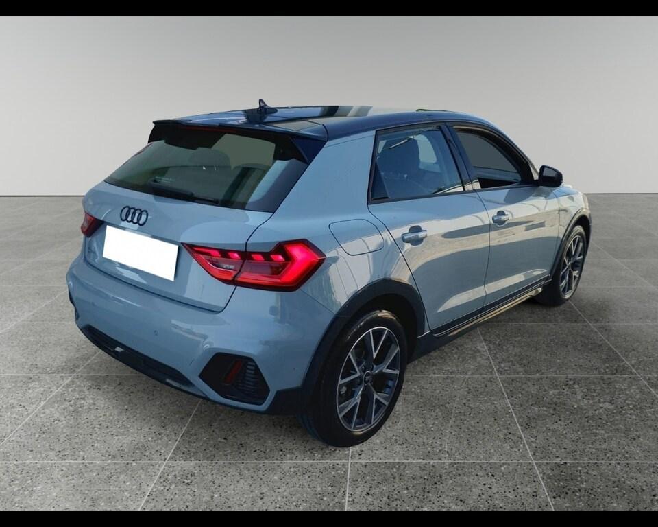 Audi A1 30 1.0 TFSI Identity Contrast S tronic