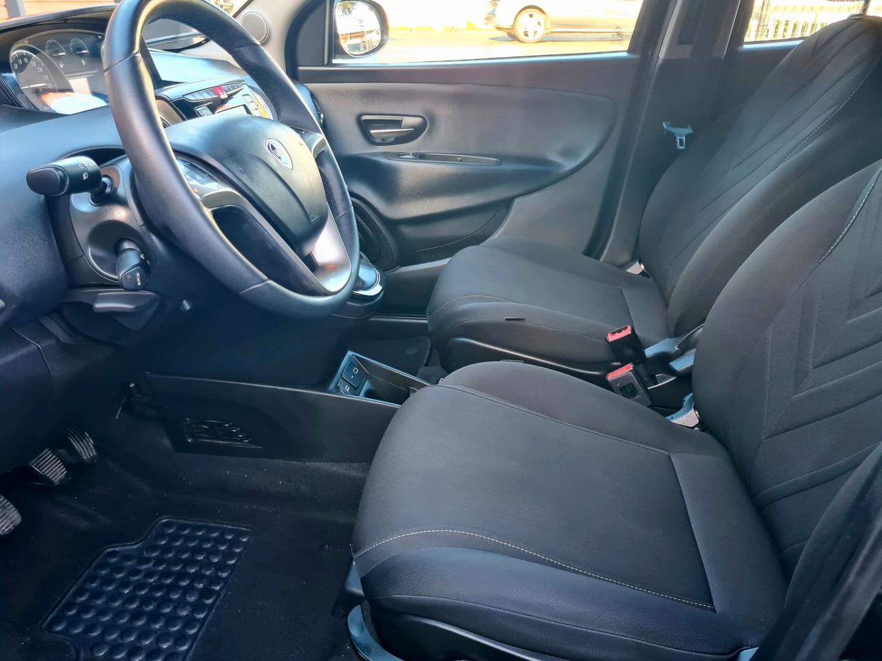 Lancia Ypsilon 1.0 Hybrid *UNIPRO*TAGLIANDI*PDC*