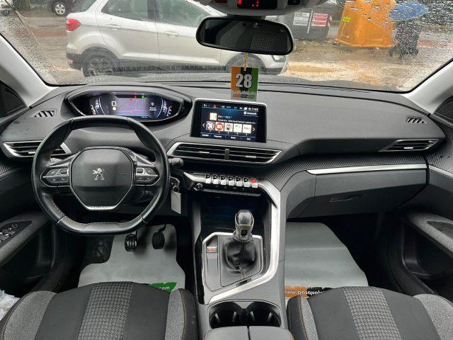 PEUGEOT 3008 1.5 BlueHDi 130 S&S Business