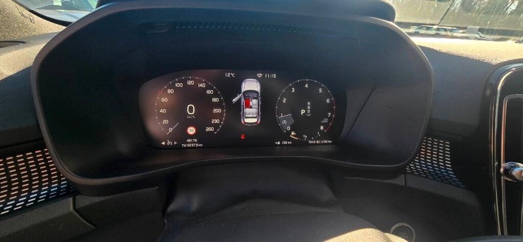 VOLVO XC40 (2017-->) XC40 T3 Geartronic Momentum