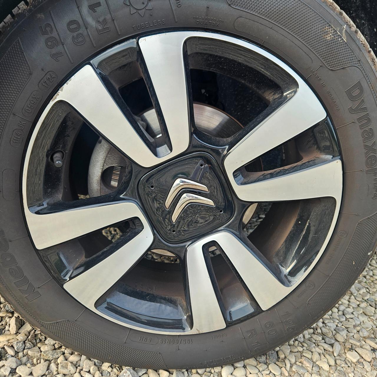 Citroen C3 Aircross 1.2 benz 82 Shine 99€ mese