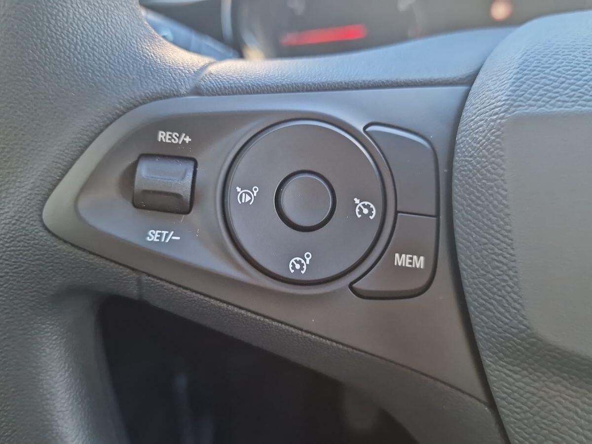 KM0 - NEW OPEL CORSA 1.2 EDITION