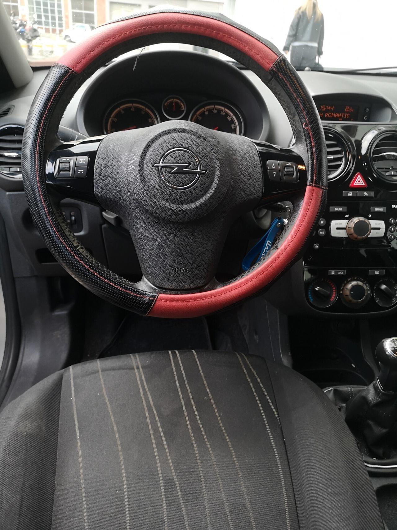 Opel Corsa 1.2 benz - Garanzia 12 Mesi