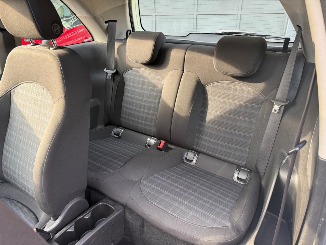 Opel Adam 1.2 70 CV White/Black Link