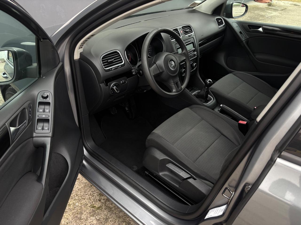 Volkswagen Golf 1.6 TDI. Garanzia 12 mesi