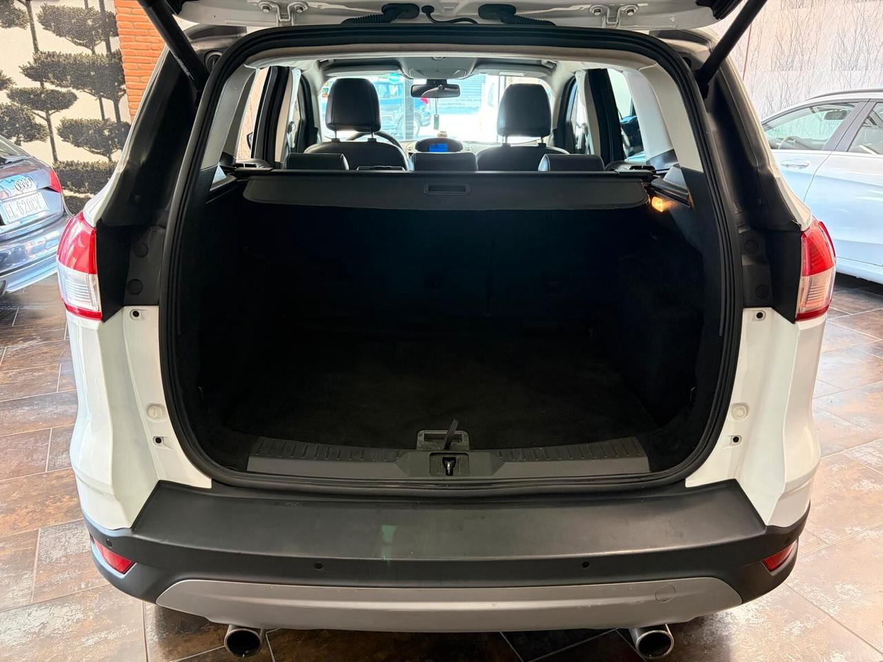 Ford Kuga 2.0 TDCI 150 CV S&S 4WD Powershift Titanium