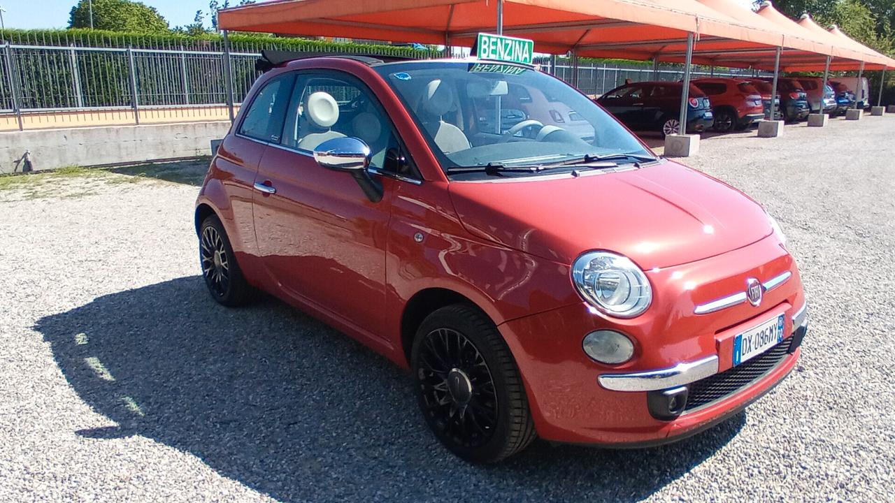 Fiat 500 500C Cabrio 1.2 Rock Cv. 69 Adatta a Neopatentati Versione con colore Fiat Rosso Corsa