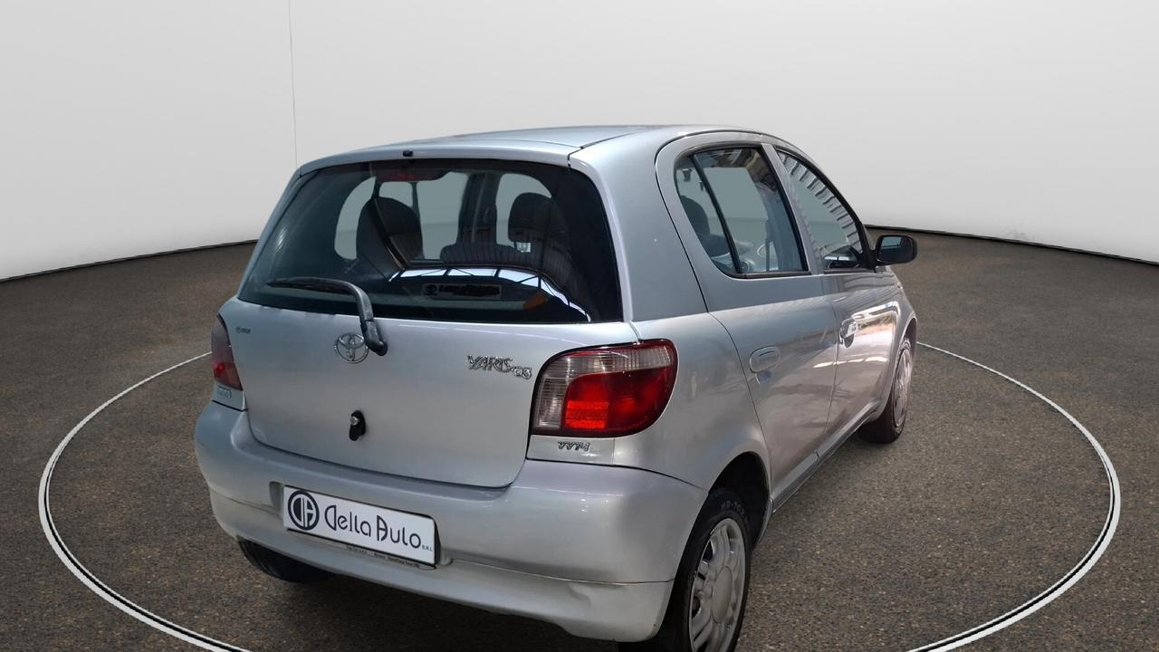 Toyota Yaris 1.0i 16V cat 5 porte Sol