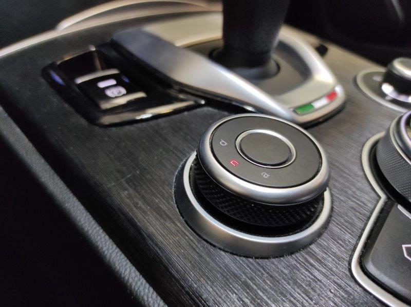 ALFA ROMEO Stelvio - Stelvio 2.2 Turbodiesel 190 CV AT8 Q4 Business