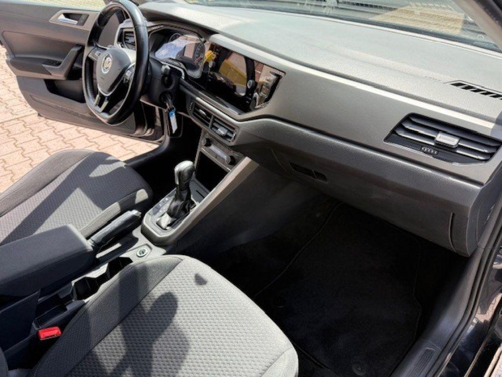 Volkswagen Polo 1.0 TSI DSG Sport