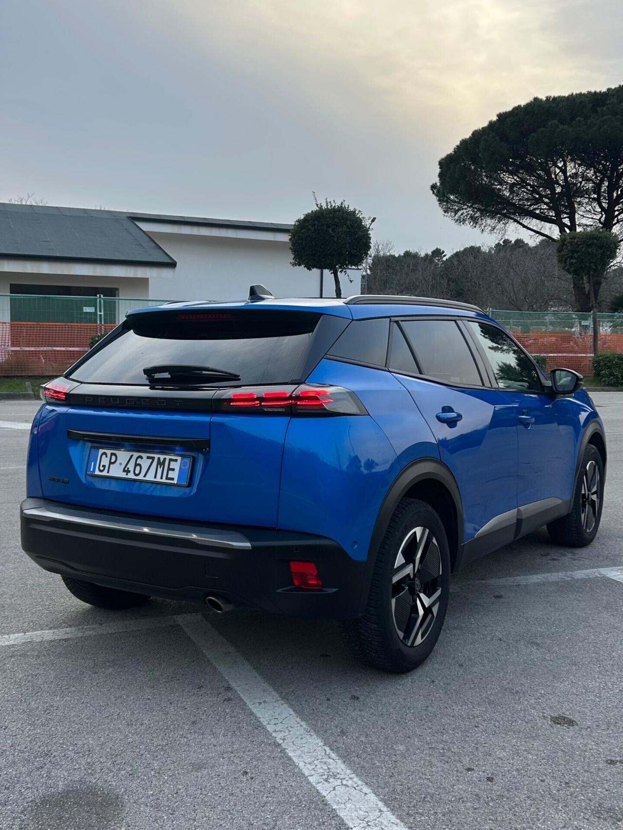 Peugeot 2008 BlueHDi 130 EAT8 GT - 2023