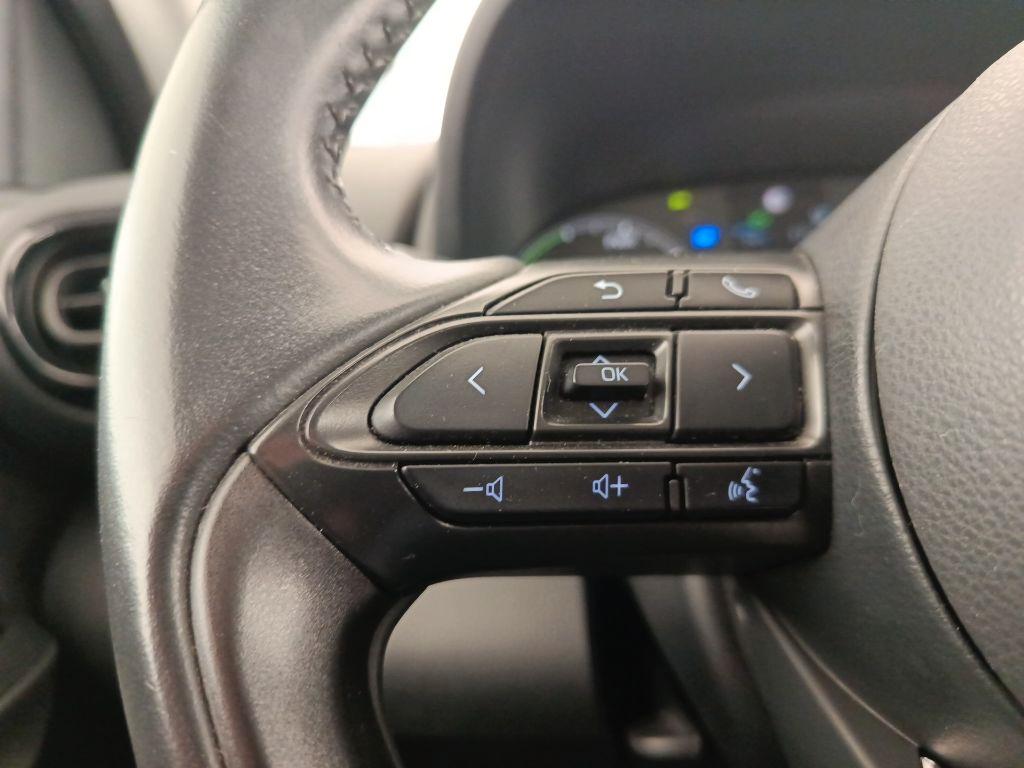 TOYOTA Yaris 4ª serie - Yaris 1.5 Hybrid 5 porte Active
