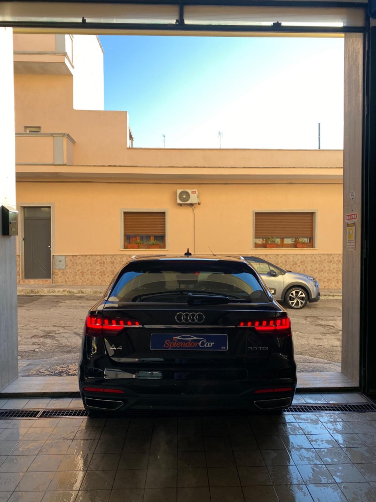 Audi A4 2.0 TDI 136 CV S tronic Sline edition