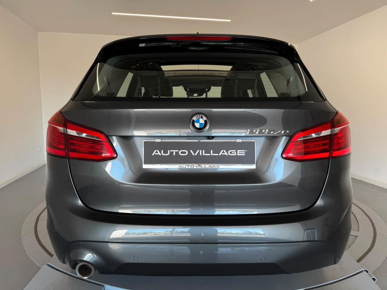 Bmw 2er Active Tourer 225xe iPerformance Business aut.
