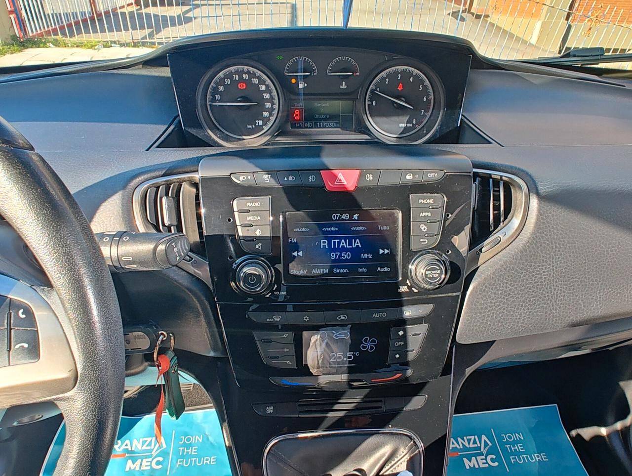 LANCIA YPSILON 1.2 69 CV 5P. PLATINUM