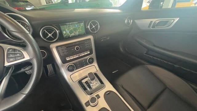 Mercedes-benz SLC 200 Premium