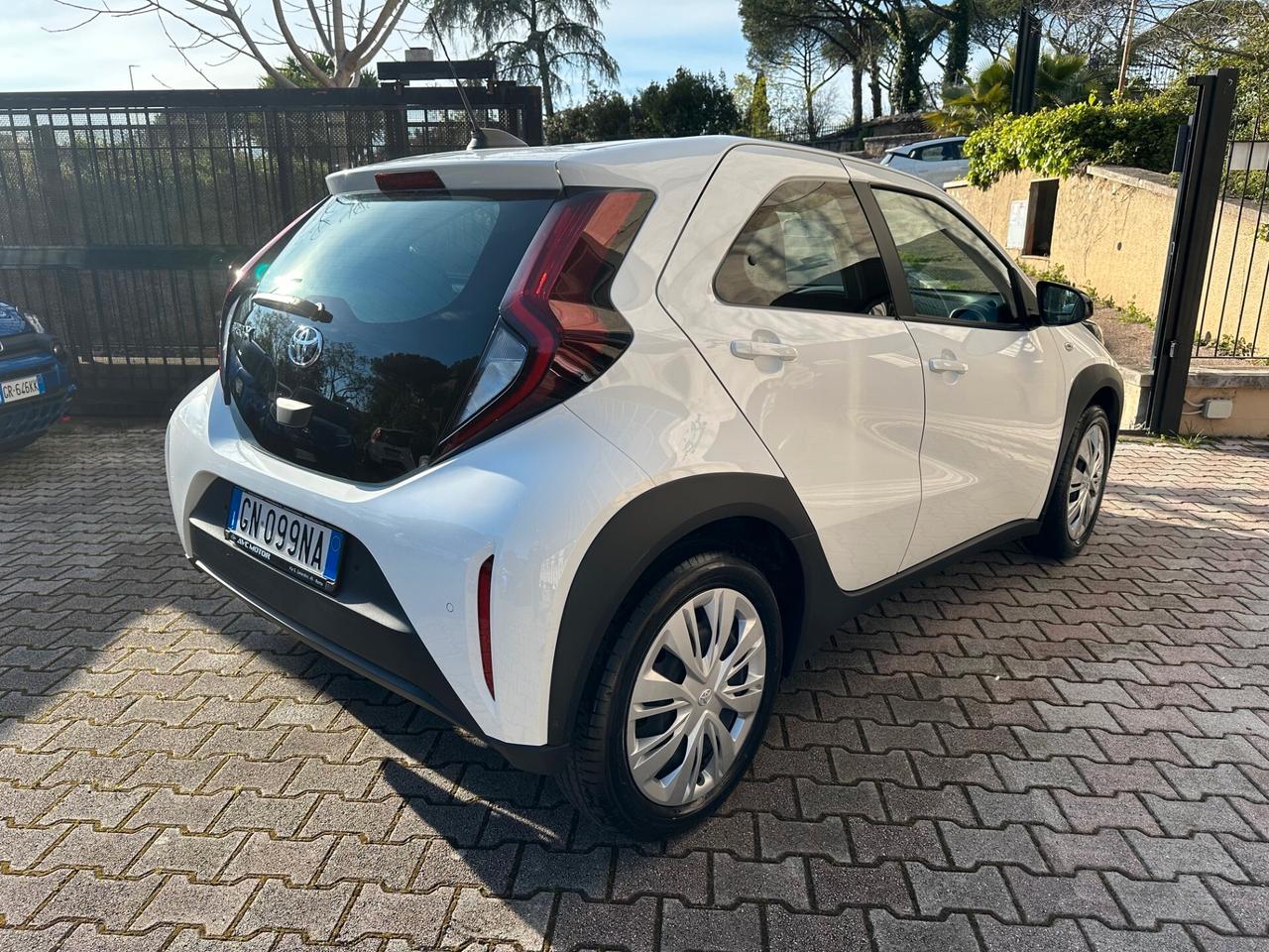 Toyota Aygo X C.AUT. 5 porte Active 04/23 KM.18586