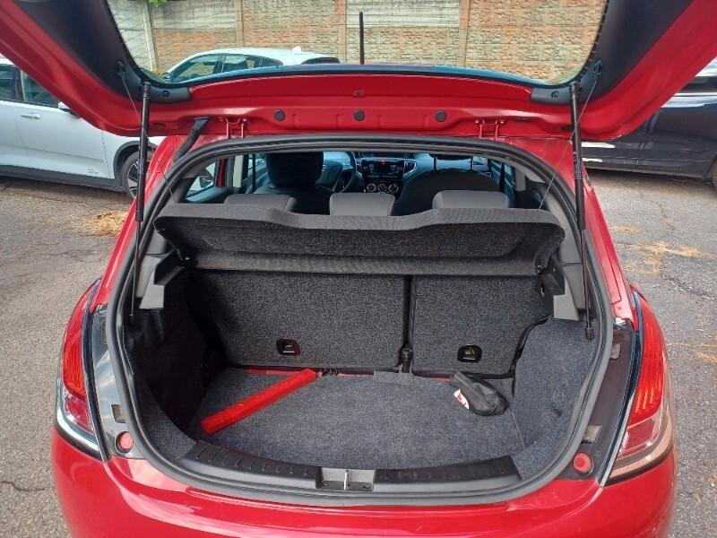 Lancia Ypsilon 1.0 firefly hybrid Gold s&s 70cv 5p.ti