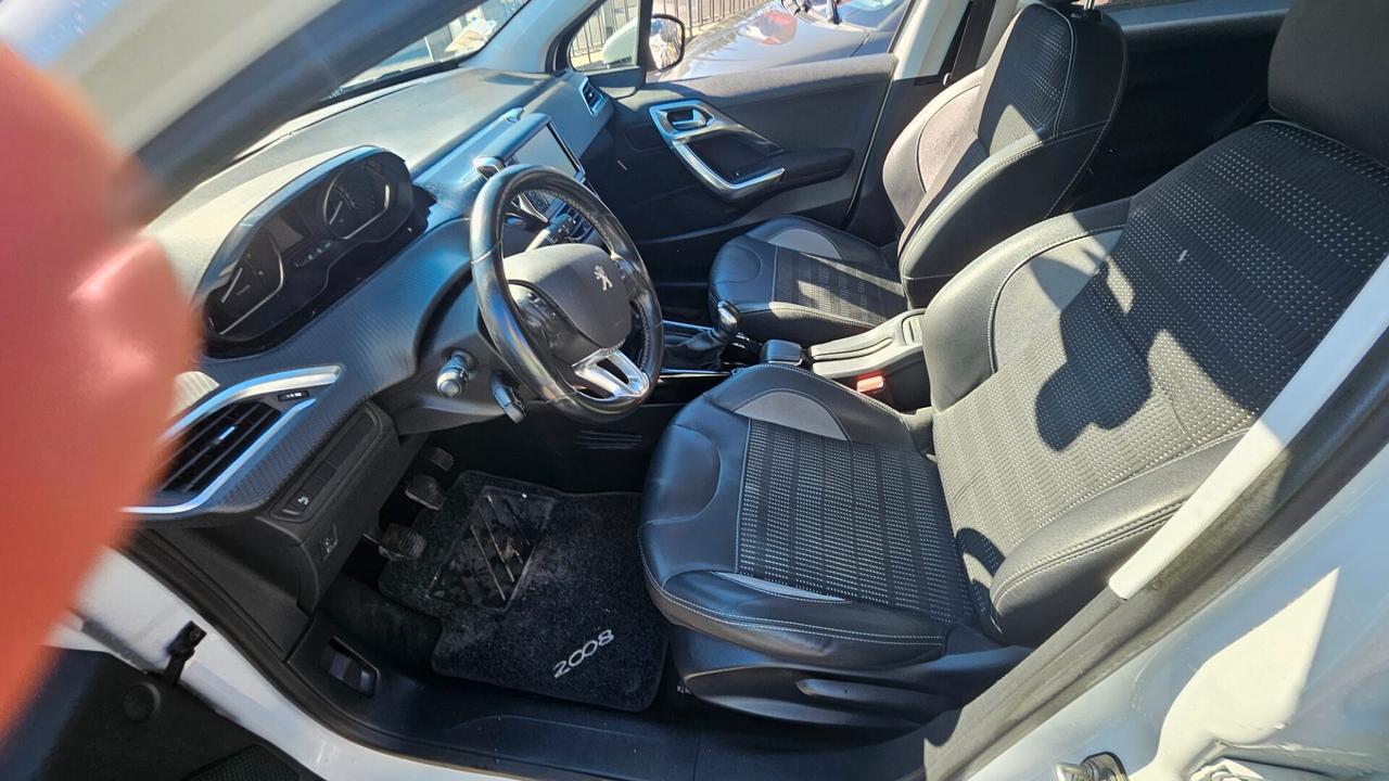 Peugeot 2008 BlueHDi 120 S&S Crossway