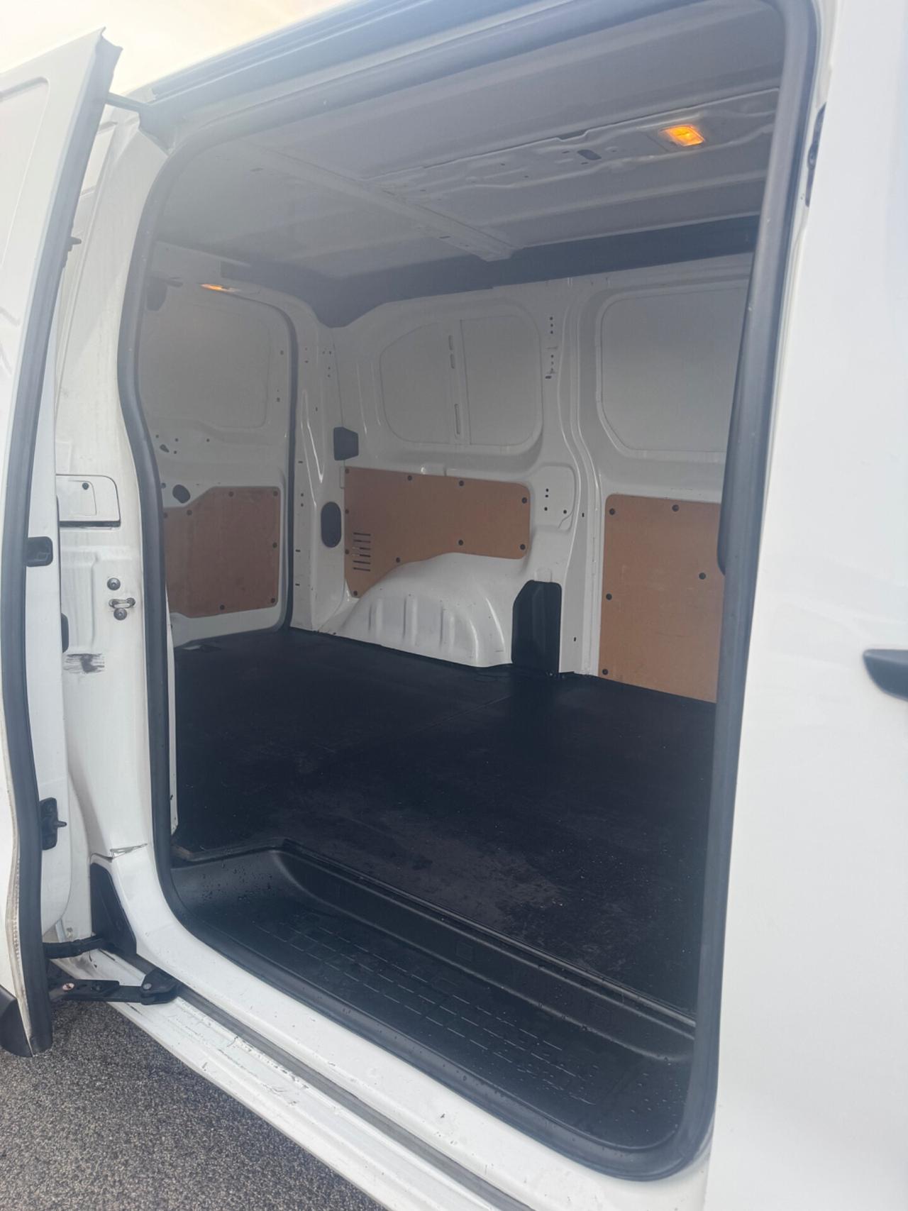 Peugeot Expert BlueHDI Passo medio con porta laterale