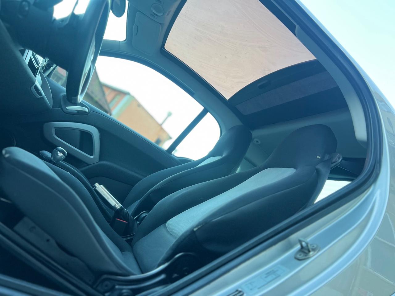 Smart ForTwo 1.0 super accessoriata servo-tetto-climaecc