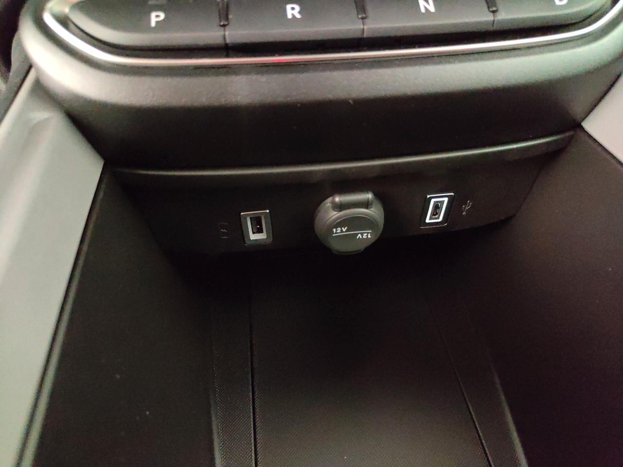 Jeep Avenger 1.2 Turbo 110 CV MHEV Longitude