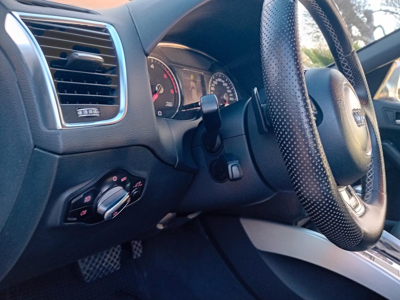 Audi Q5 2.0 TDI 177 CV quattro Sline