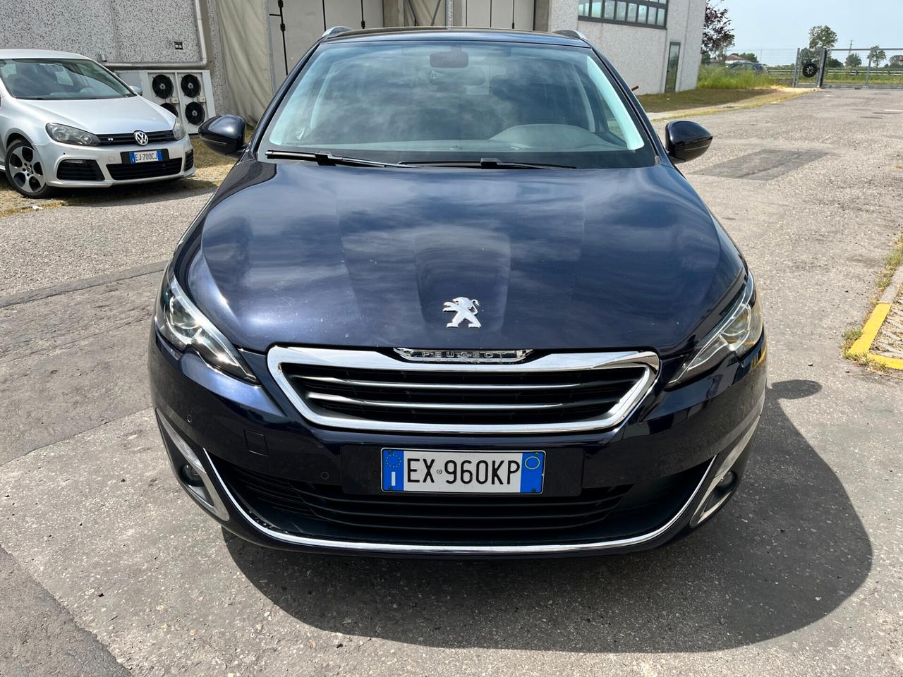 Peugeot 308 1.6 e-HDi 115CV Stop&Start CC Allure