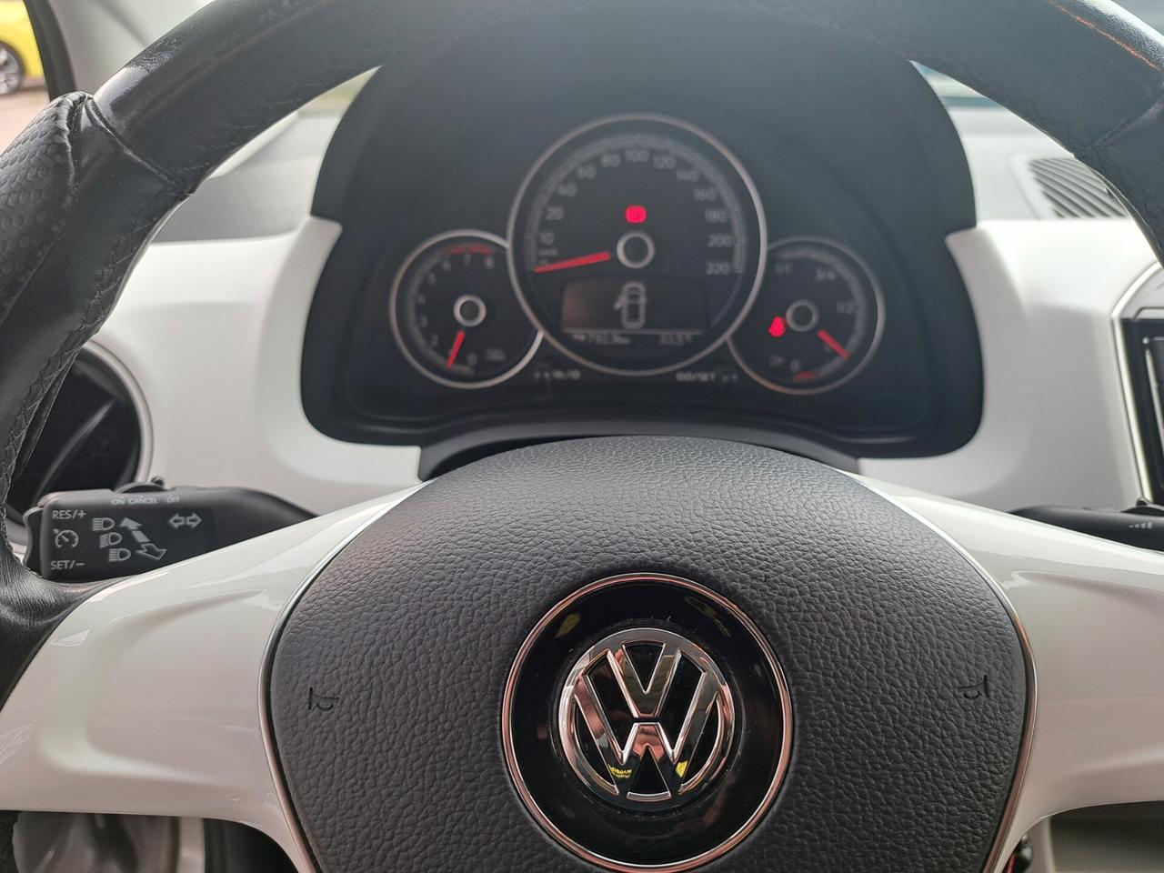 Volkswagen up! ADATTA A NEOPATENTATI !!