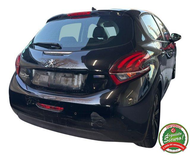 PEUGEOT 208 1° serie PureTech 82 5 porte Allure