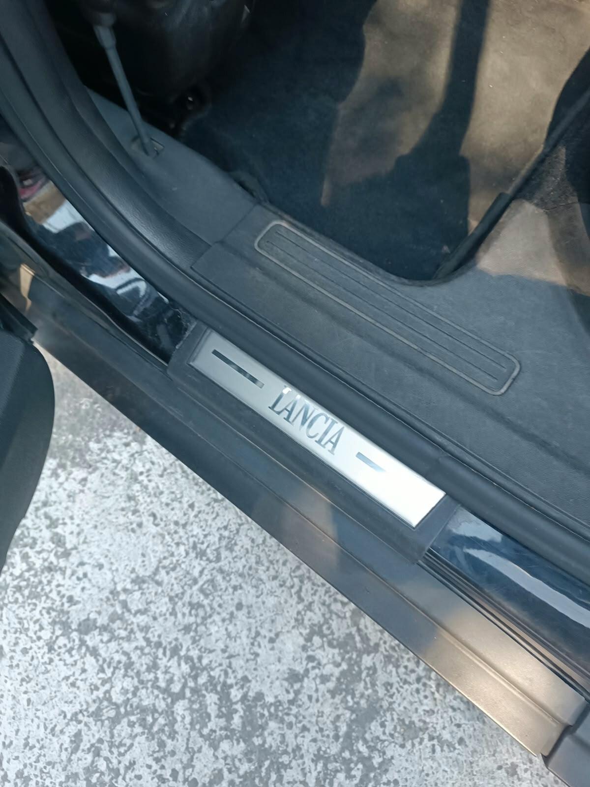 Lancia Delta 1.6 MJT DPF Platino POLTRONA FRAU