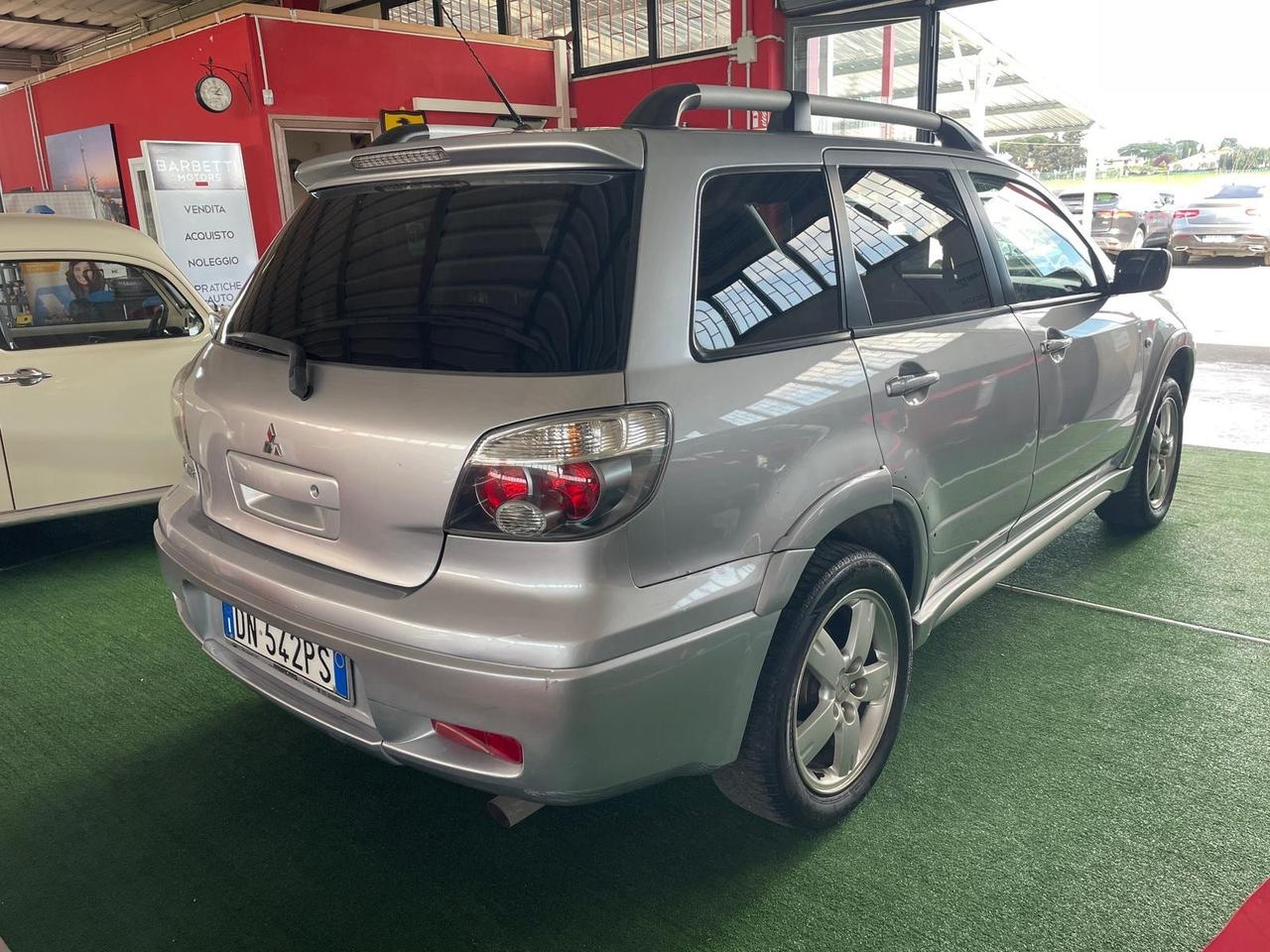 Mitsubishi Outlander 2.0i GPL 4WD PERMUTE RATE