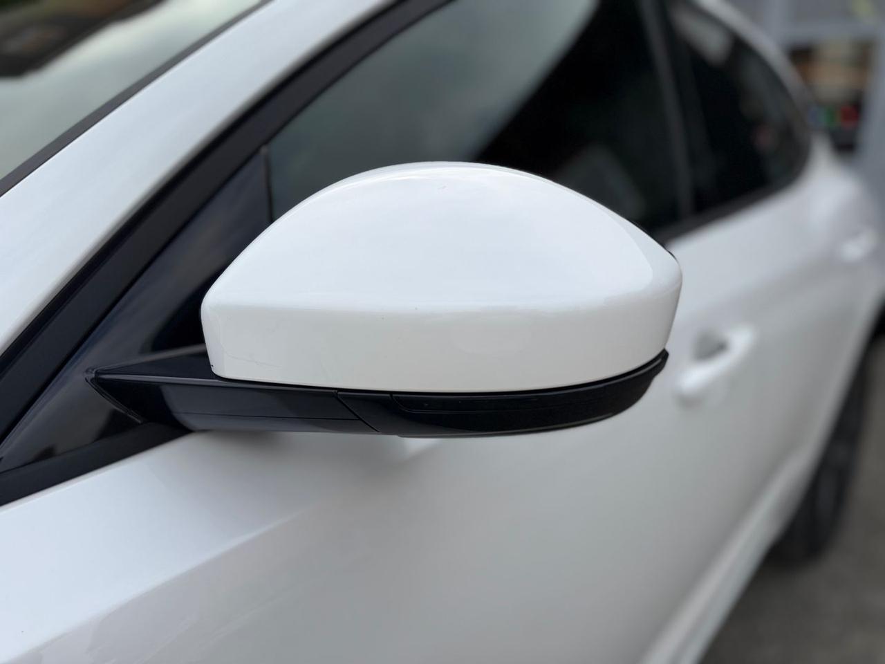 Jaguar E-Pace R-Dynamic P 300e PHEV #10346