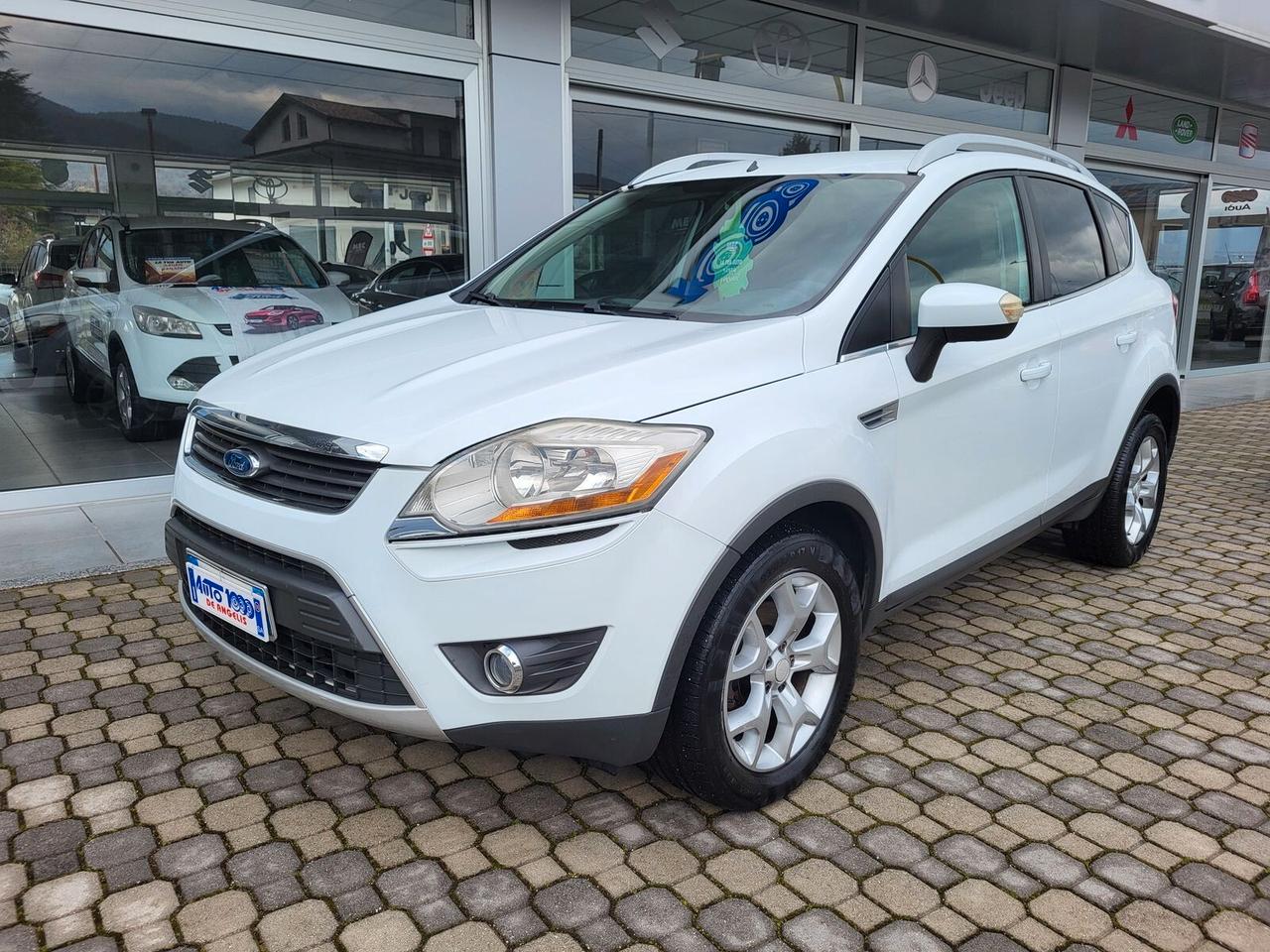 FORD KUGA TITANIUM 2WD 136cv NAVIGATORE / DISPLAY TOUCH / BLUETOOTH / DVD