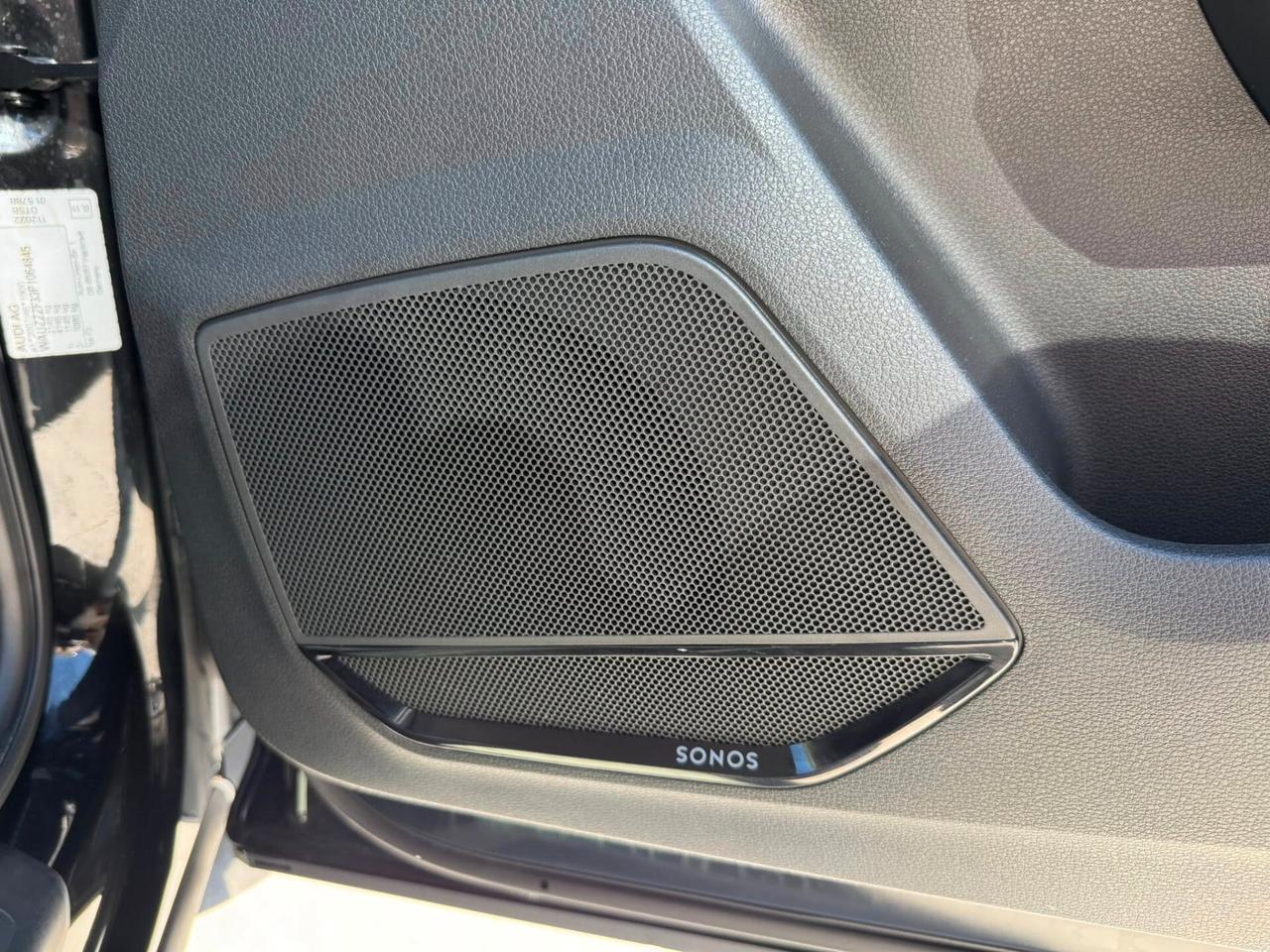 Audi Q3 2.0 TDI 150CV STRONIC (VARI ACCESSORI)