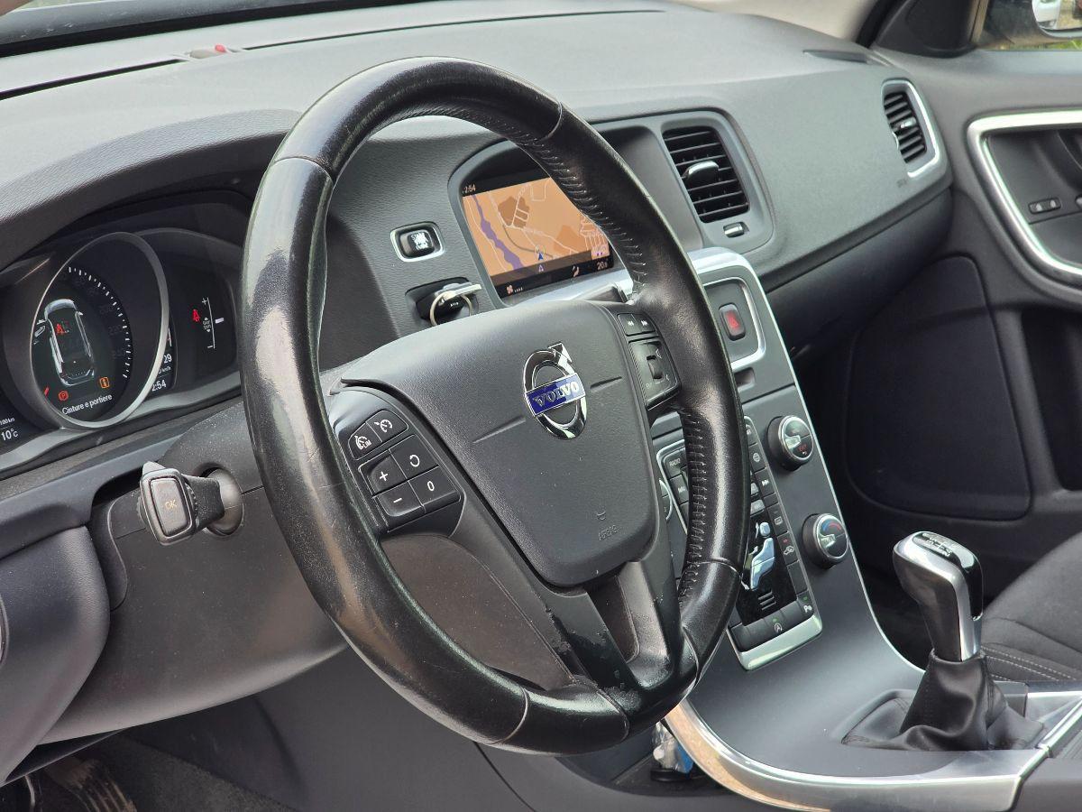VOLVO V60 2.0 DIESEL D2 OK NEO GARAN FINAZ