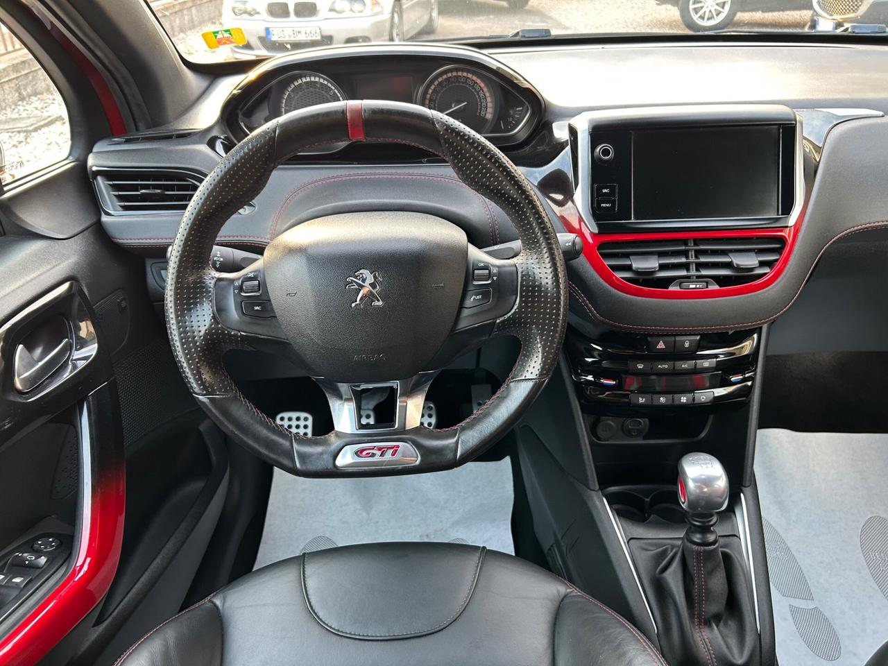 Peugeot 208 GTi - 2015 1.6 THP 200 CV 77.000 KM