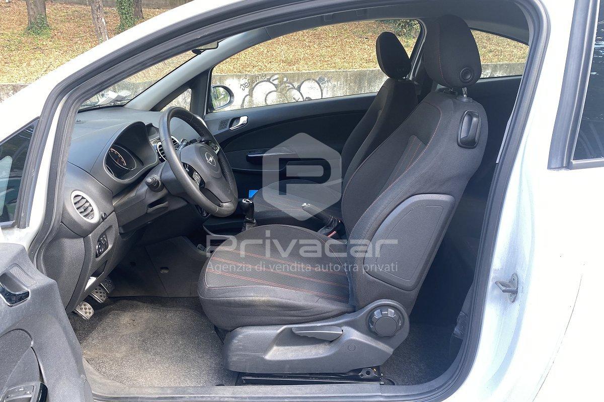 OPEL Corsa 1.4 16V 3 porte b-color