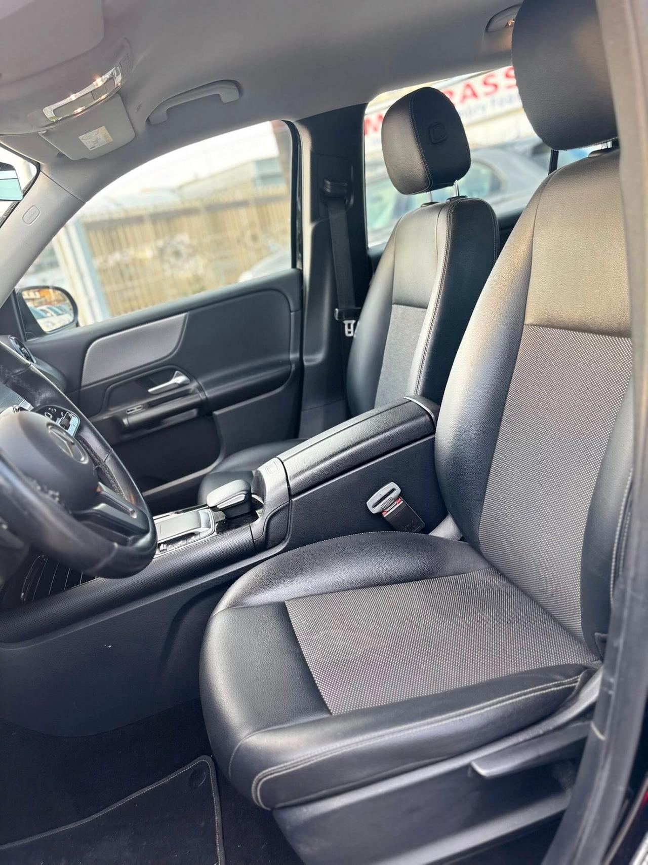 Mercedes-benz GLB 180 d Automatic Business