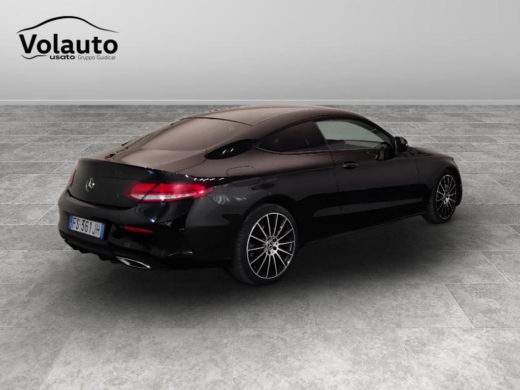 Mercedes-Benz Classe C-C205 2018 Coupe - C Coupe 220 d Premium auto