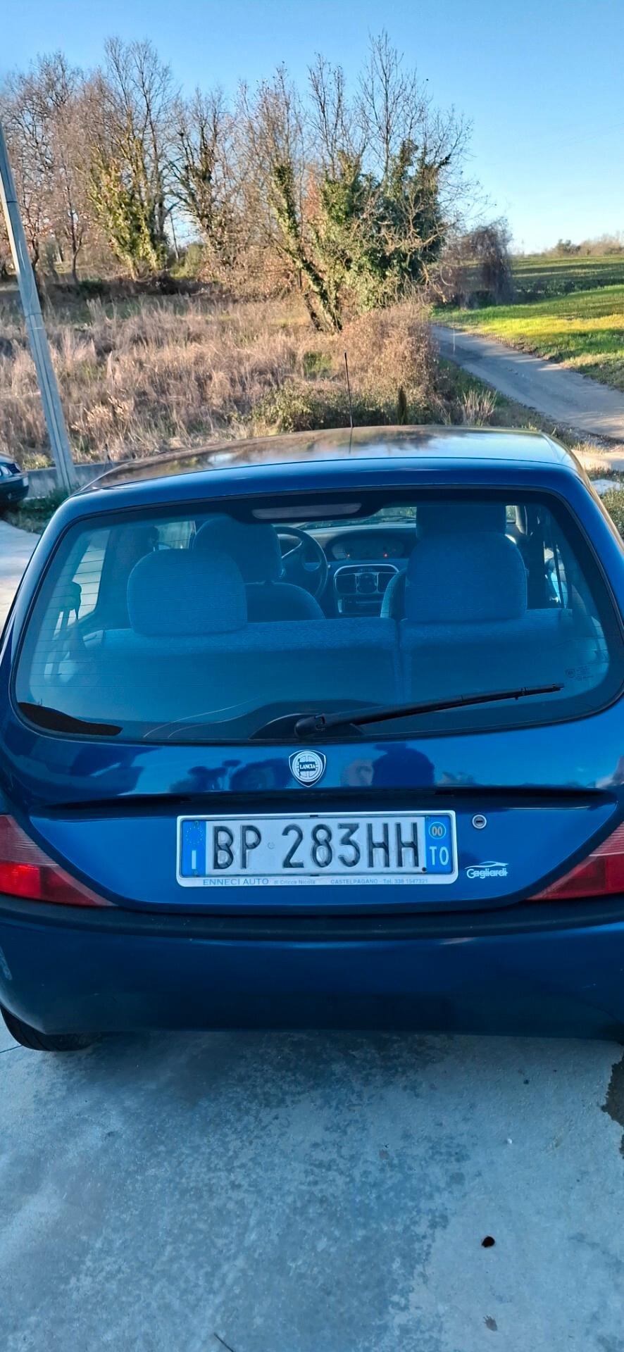 Lancia Y 1.1i cat Elefantino Blues