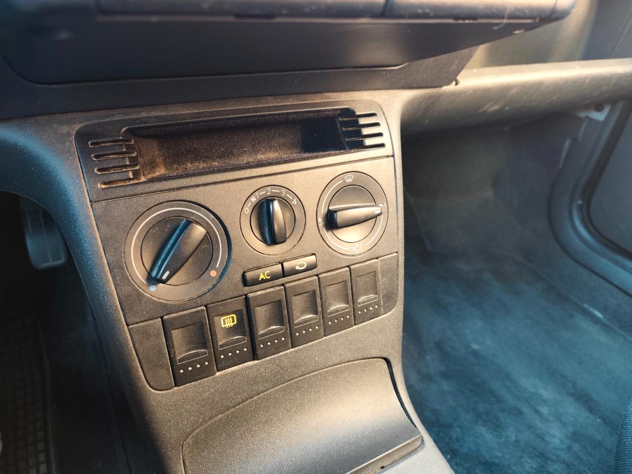 Volkswagen Polo 1.4 Benz 5p euro 4