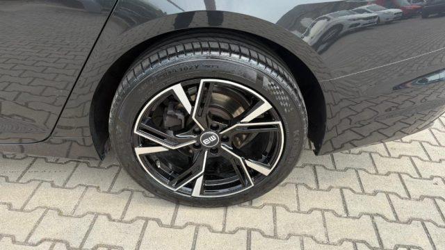 AUDI A6 Avant 40 2.0 TDI S tronic Business Sport