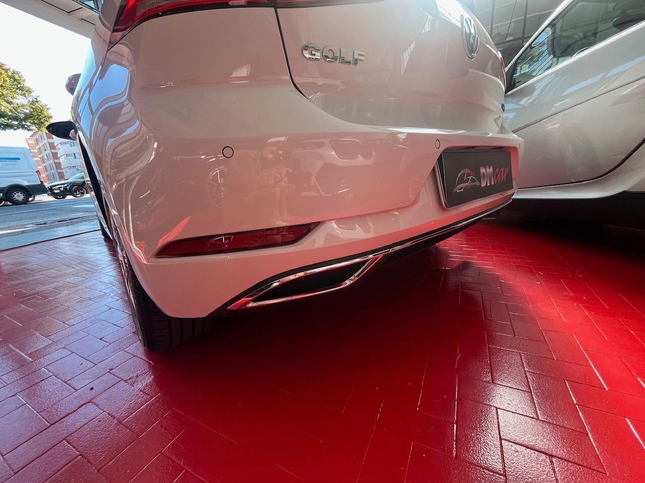 VOLKSWAGEN GOLF VII TGI METANO 130CV EXECUTIVE DSG NAVI ALCANTARA SENSORI DI PARCHEGGIO ANTERIORI POSTERIORI CERCHI IN LEGA OK NEOPATENTATI - CON € 25 percorrenza KM 460 - GARANZIA 12 MESI -