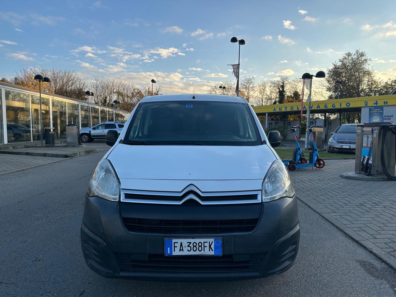 Citroen Berlingo Maxi - con scaffali - 2015