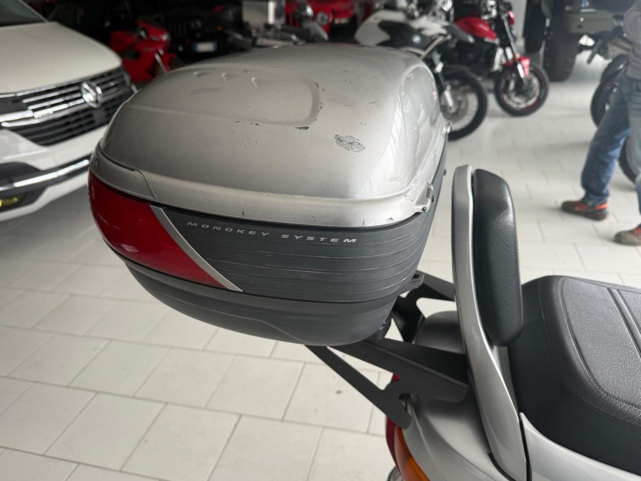 Suzuki Burgman 400
